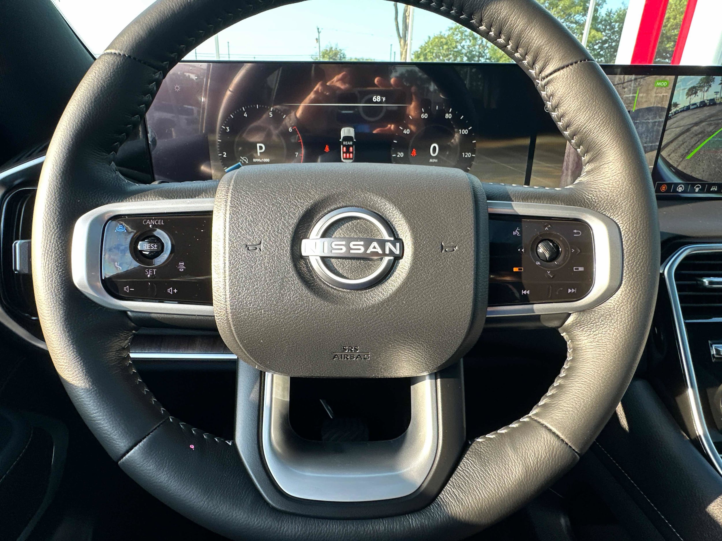 2026 Nissan Armada Platinum - Photo 40