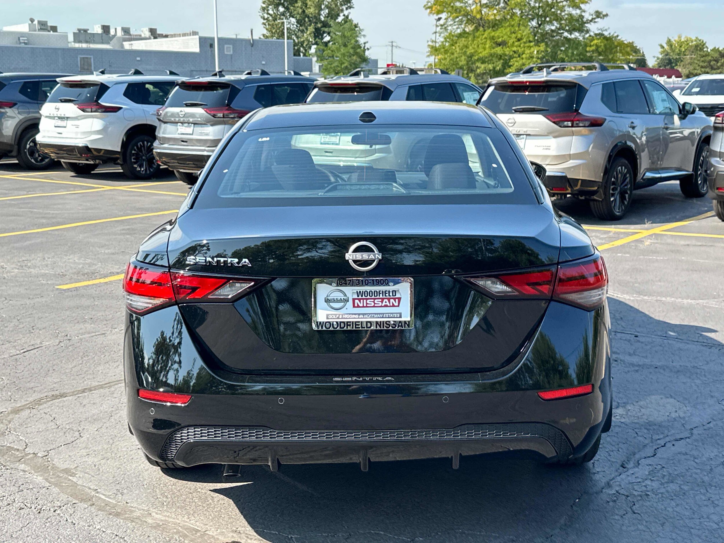 2025 Nissan Sentra SV photo 4