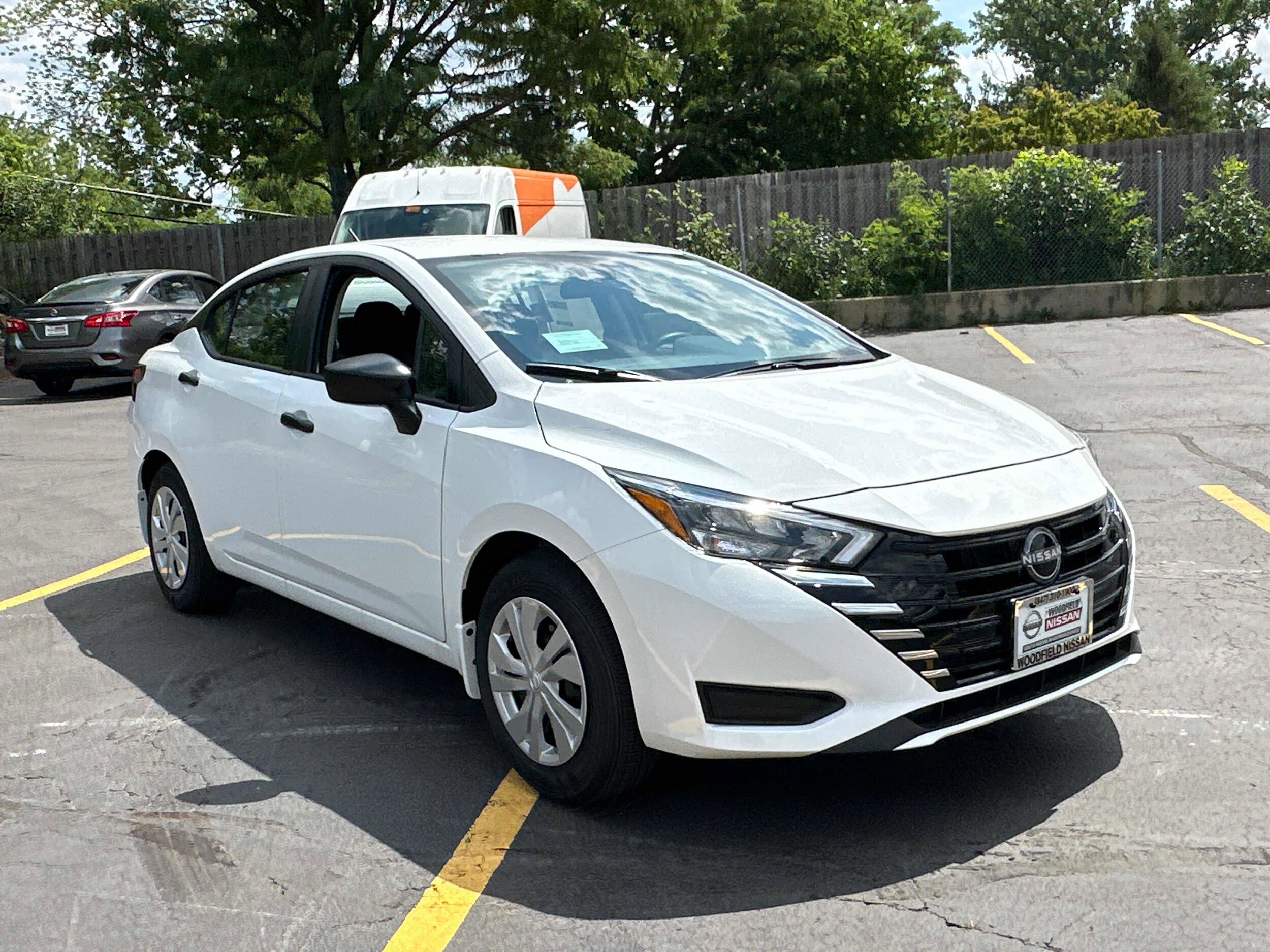 2025 Nissan Versa S photo 3