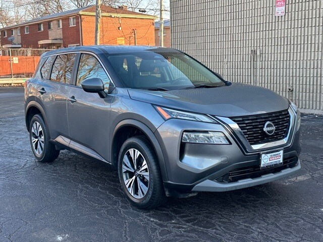 2023 Nissan Rogue SV photo 2