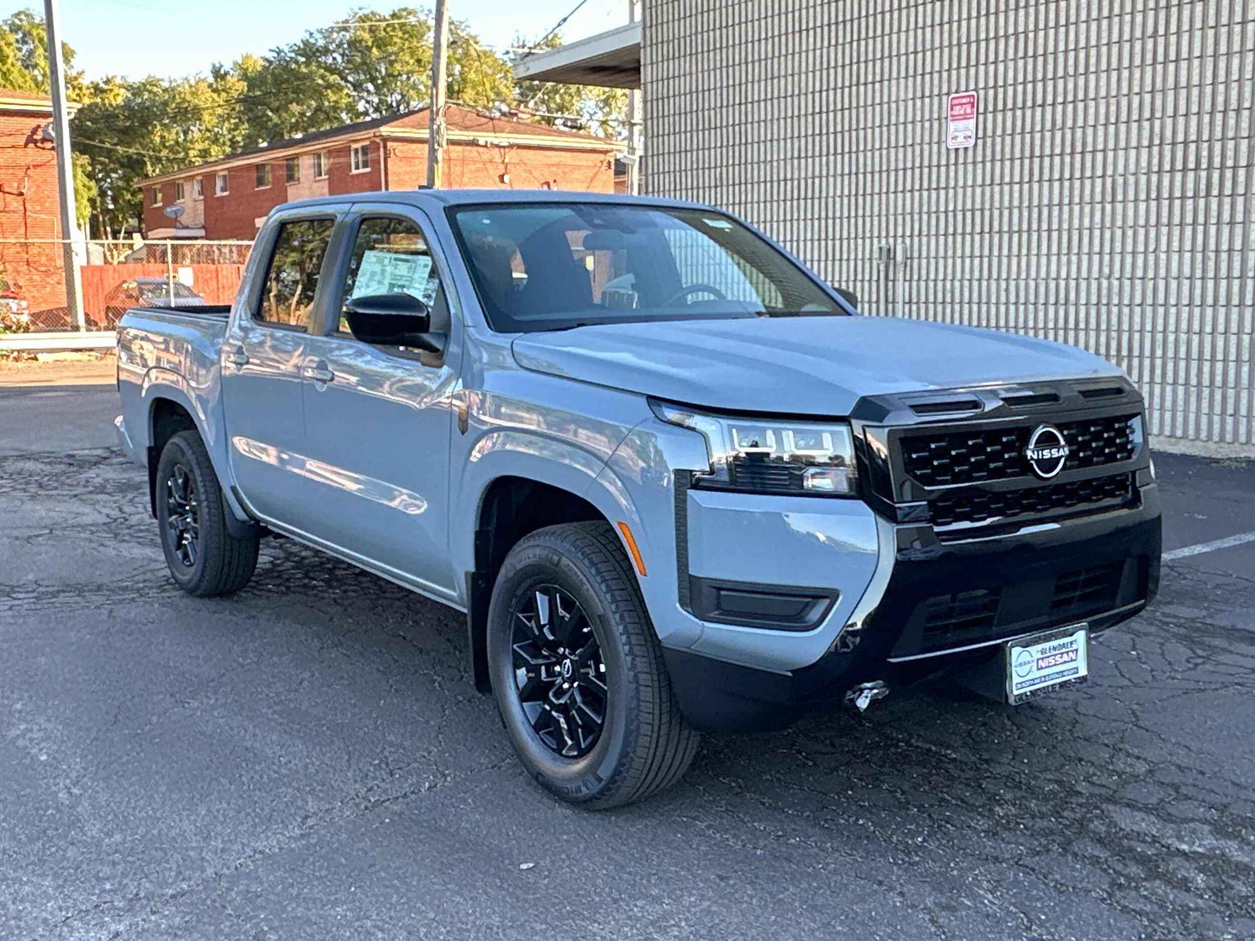 2026 Nissan Frontier Crew Cab SV photo 3