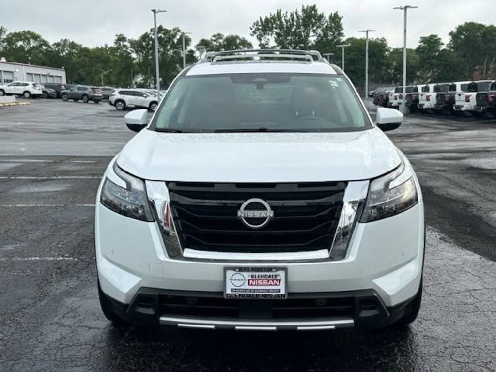 Used 2025 Nissan Pathfinder SL SUV