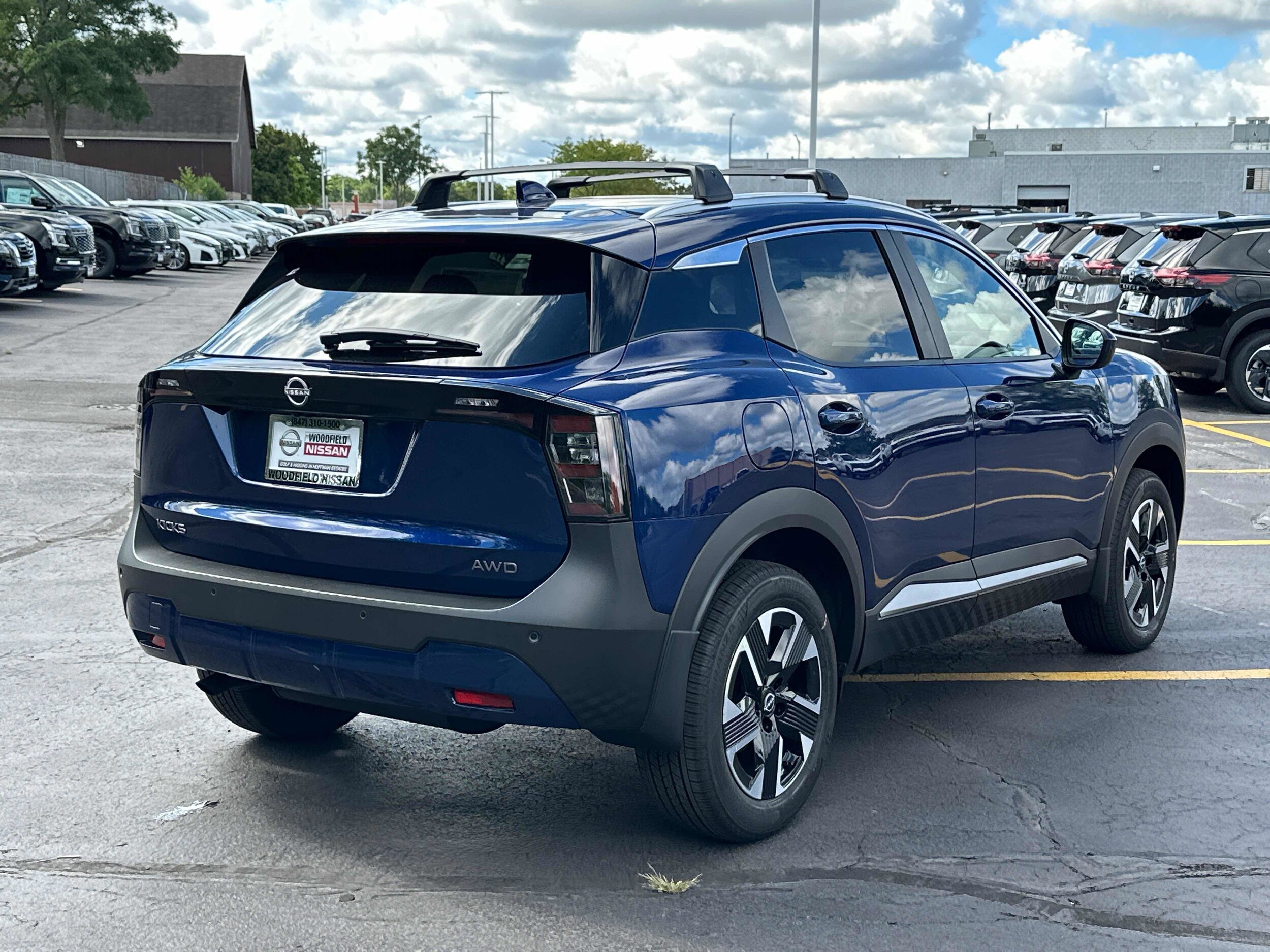 2025 Nissan Kicks SV photo 4