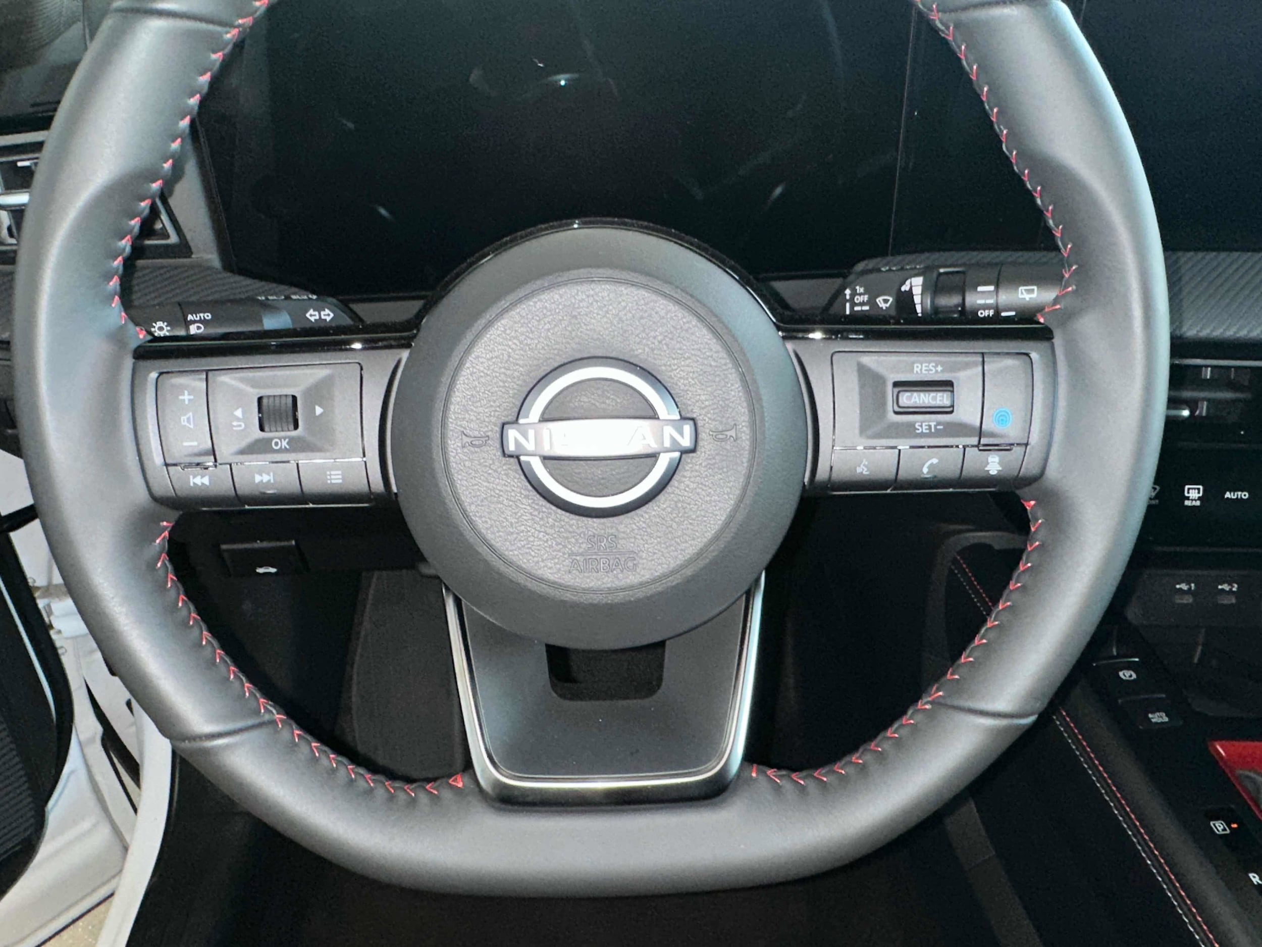 2025 Nissan Kicks SR AWD - Photo 40