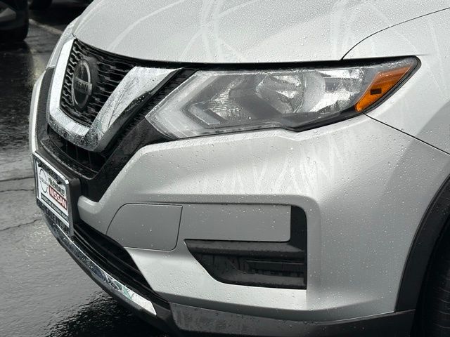 2020 Nissan Rogue S photo 3