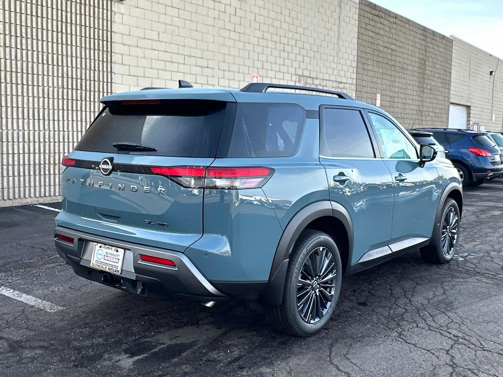 New 2026 Nissan Pathfinder SL SL 4WD