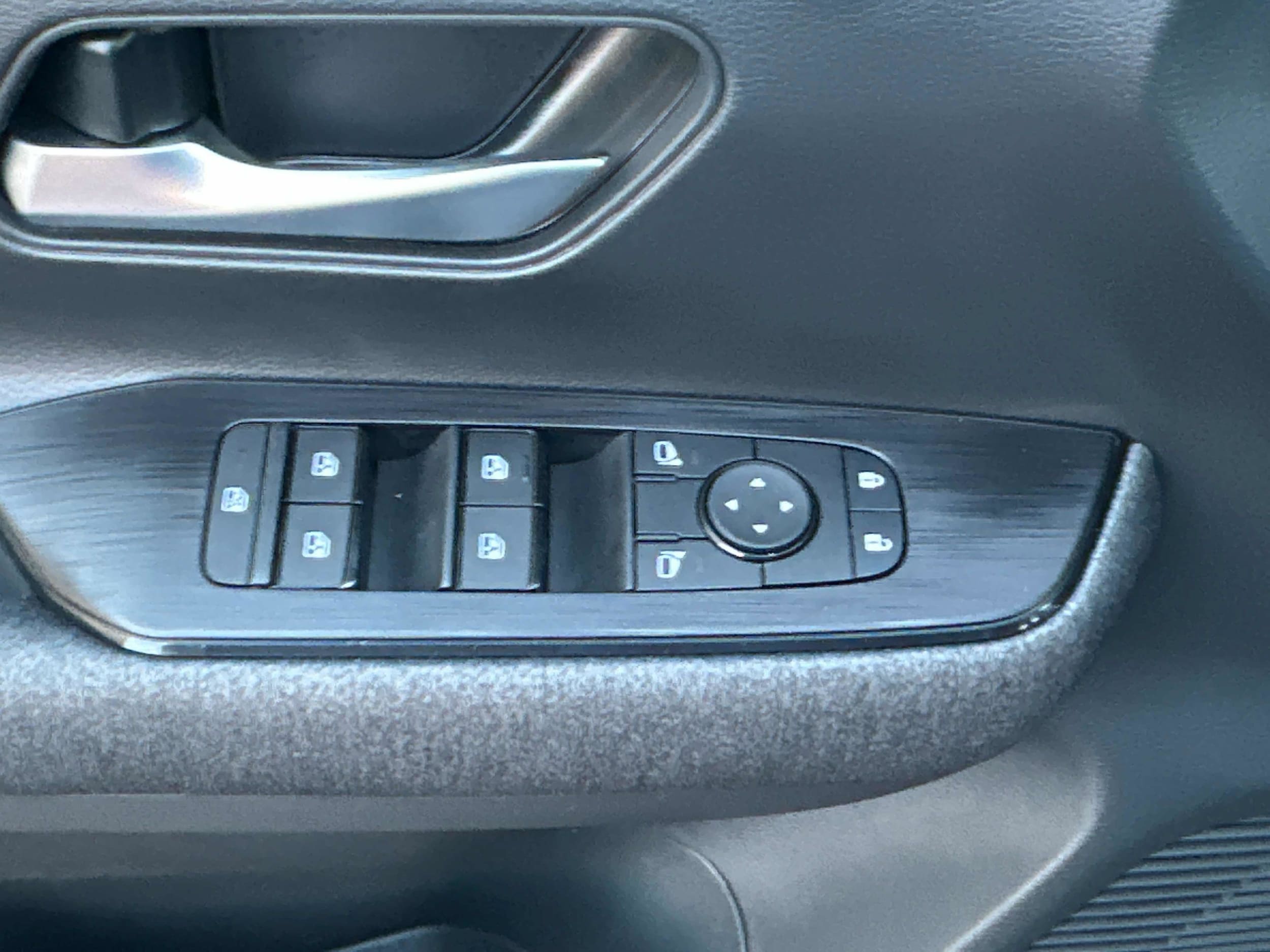 2025 Nissan Kicks SV AWD - Photo 22