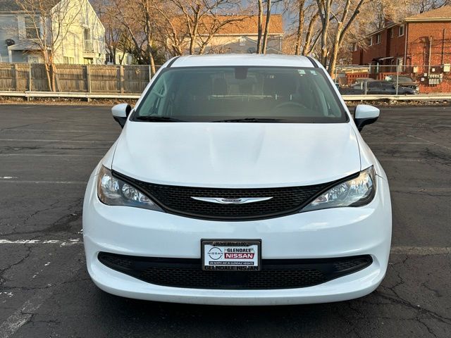 Used 2022 Chrysler Voyager LX with VIN 2C4RC1CG2NR211596 for sale in Glendale Heights, IL