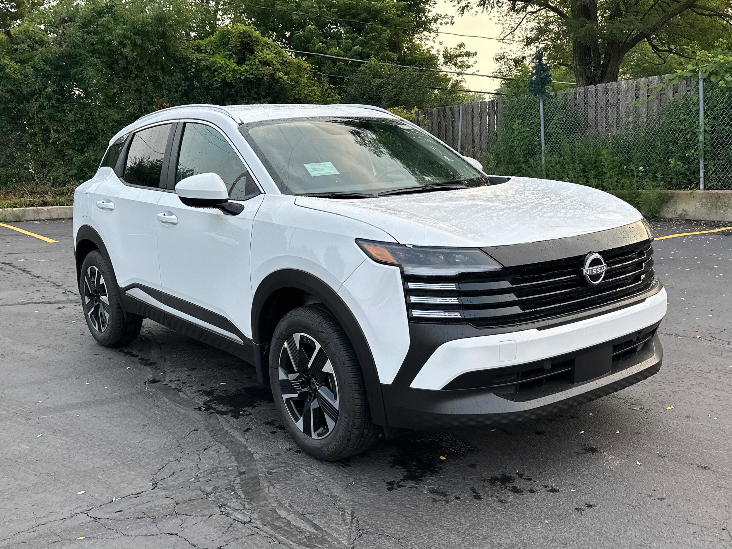 2025 Nissan Kicks SV photo 3