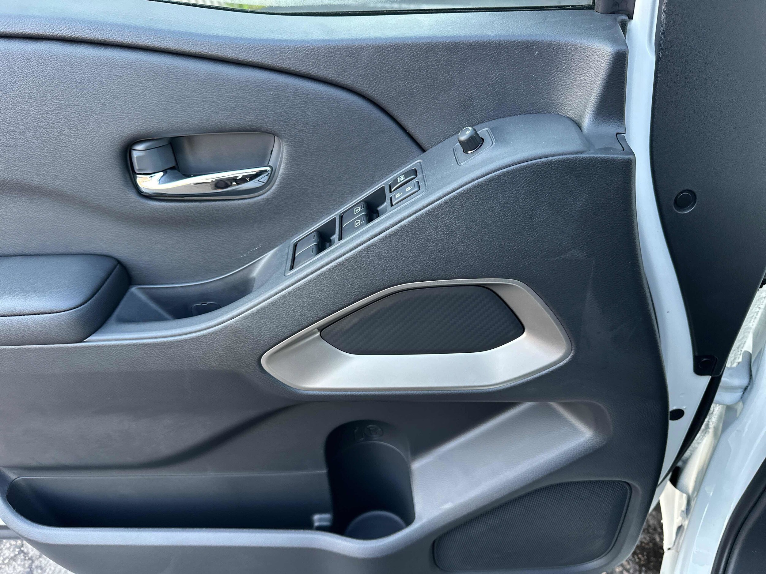 2026 Nissan Frontier SV - Photo 16