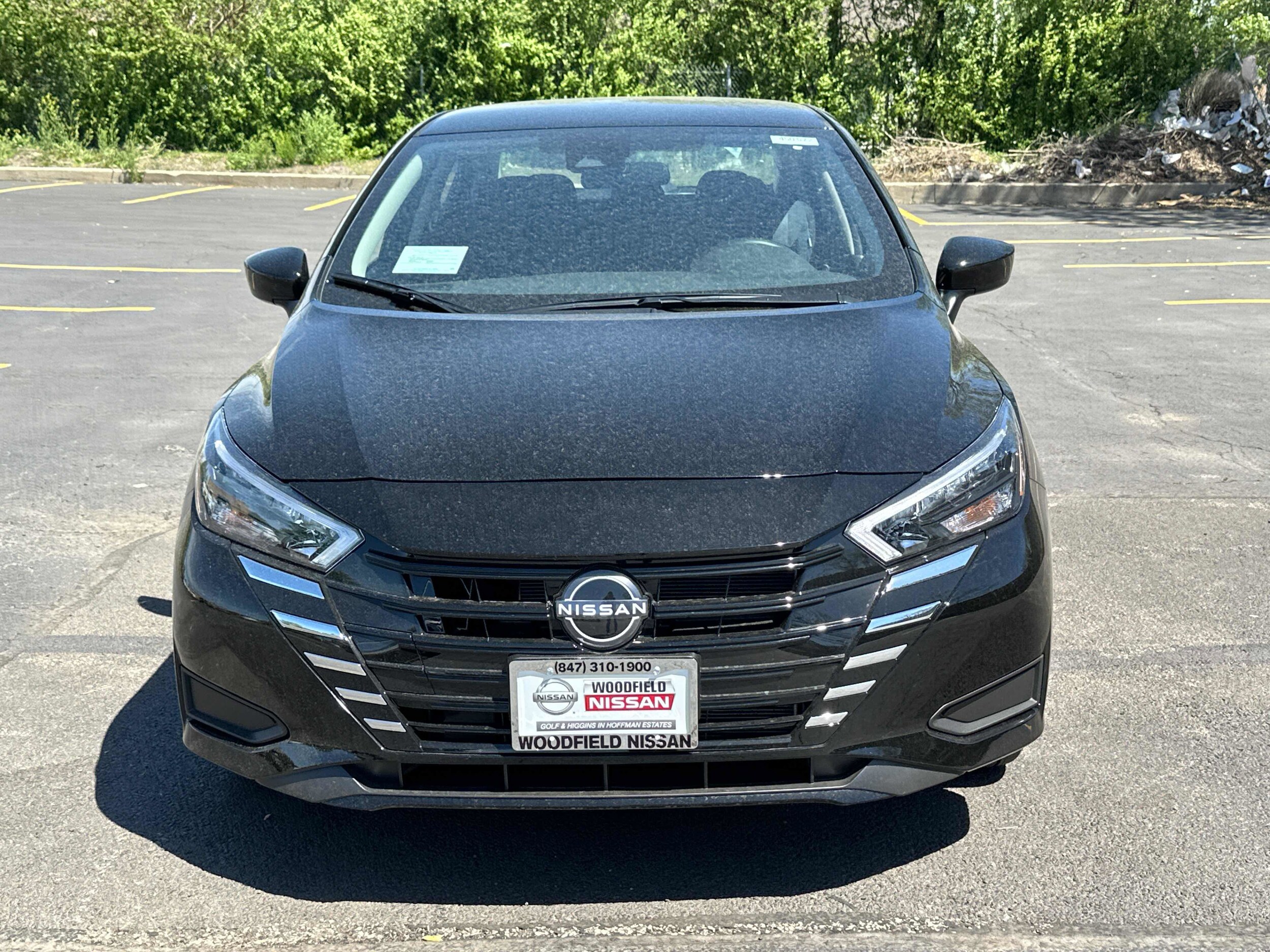 2025 Nissan Versa SV photo 2