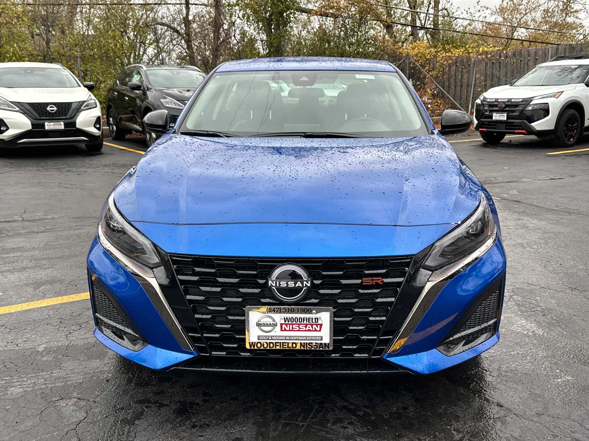 2025 Nissan Altima SR photo 2