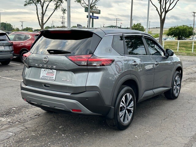 2023 Nissan Rogue SV photo 4
