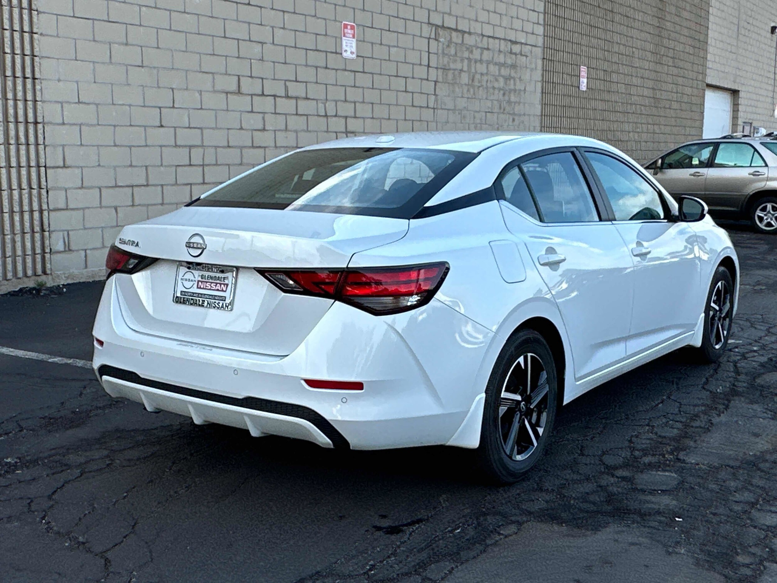 2025 Nissan Sentra SV photo 4