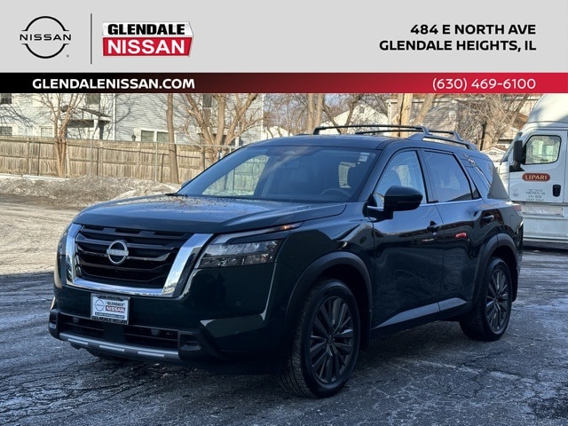 2025 Nissan Pathfinder SL's photo