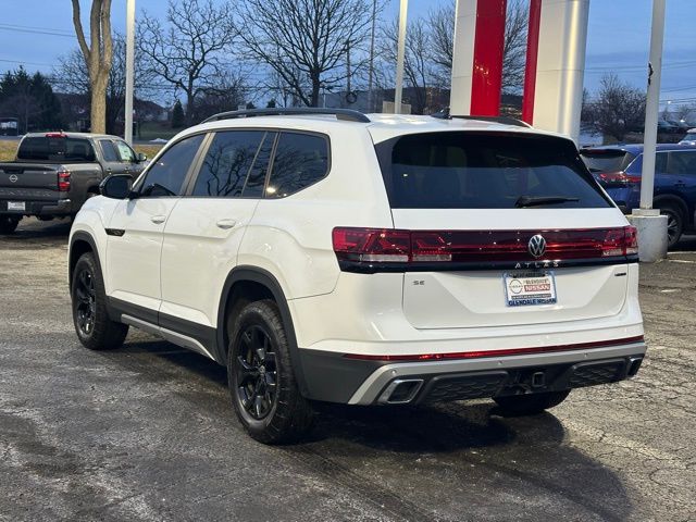 2024 Volkswagen Atlas 2.0T Peak Edition SE w/Technology photo 5