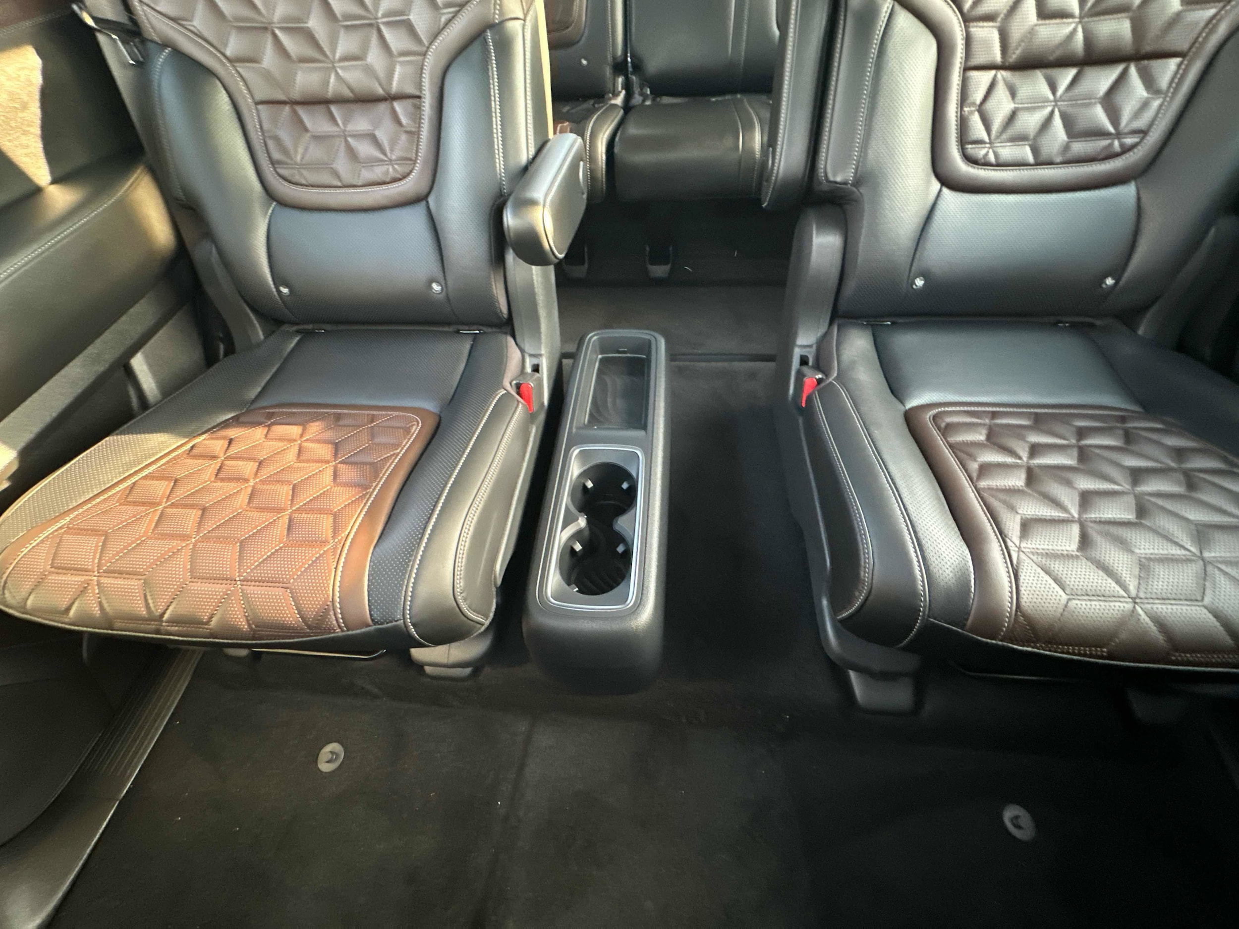 2026 Nissan Armada Platinum - Photo 30