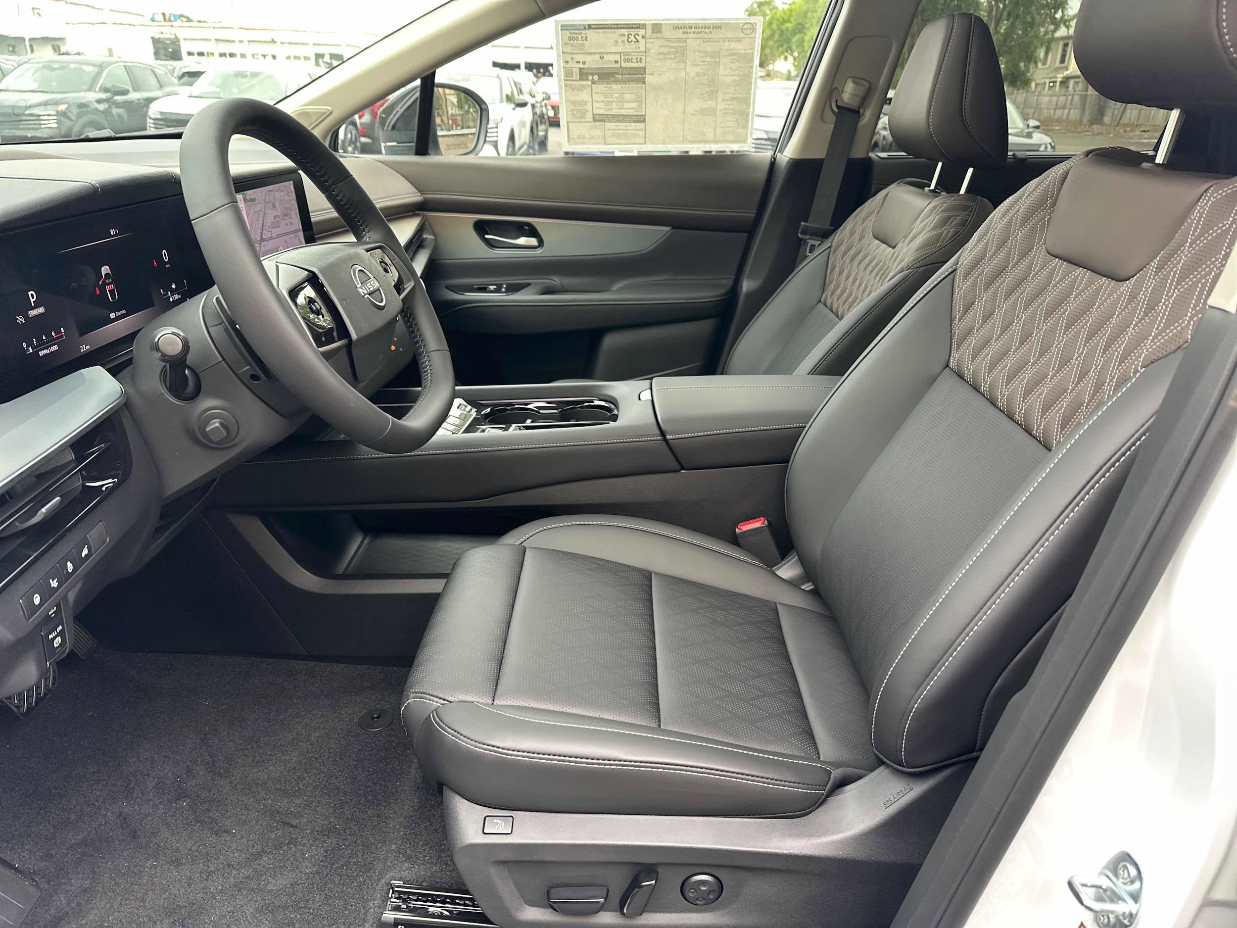 2025 Nissan Murano Platinum - Photo 9