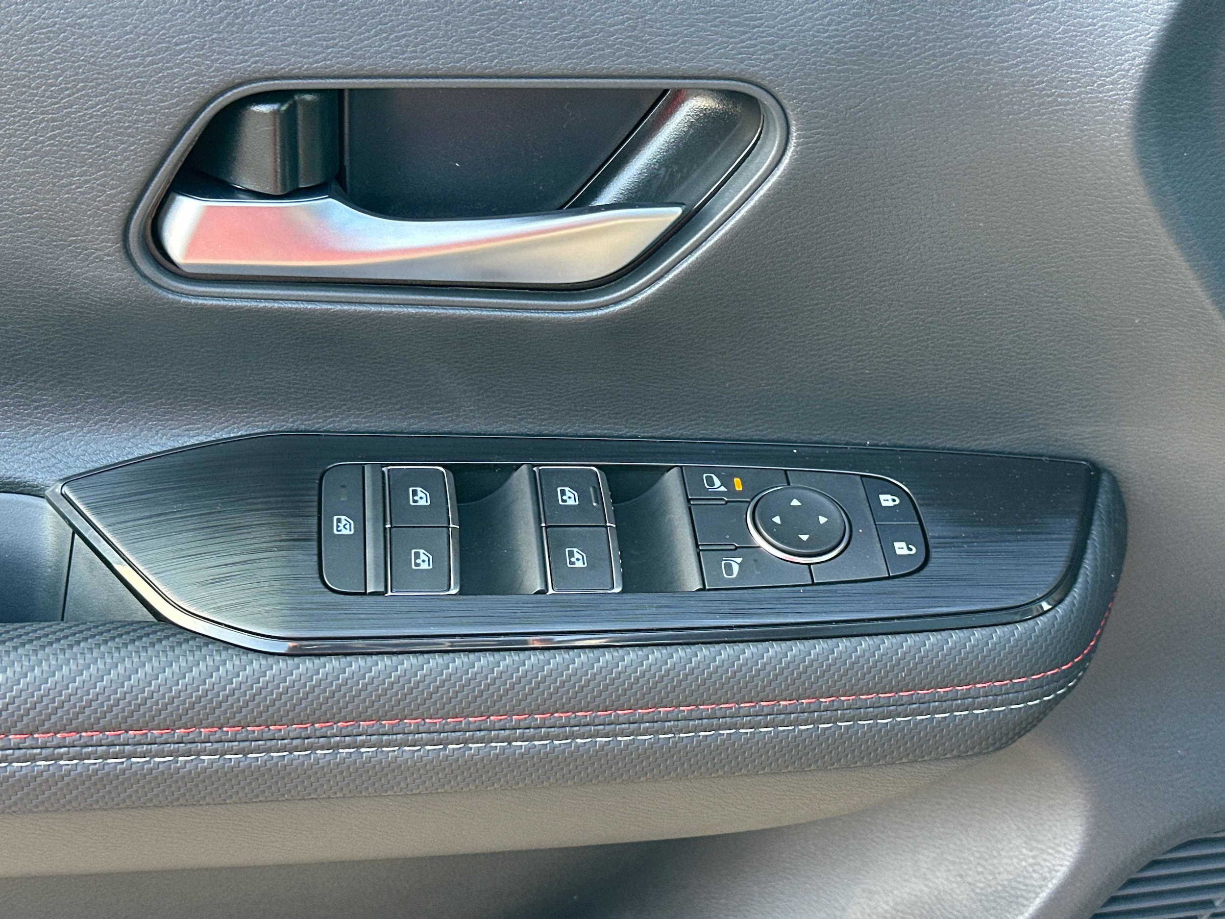 2026 Nissan KICKS SR AWD - Photo 16