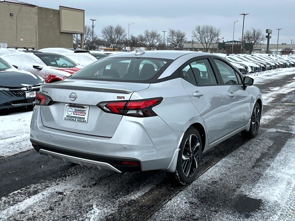 New 2025 Nissan Versa SR SR CVT