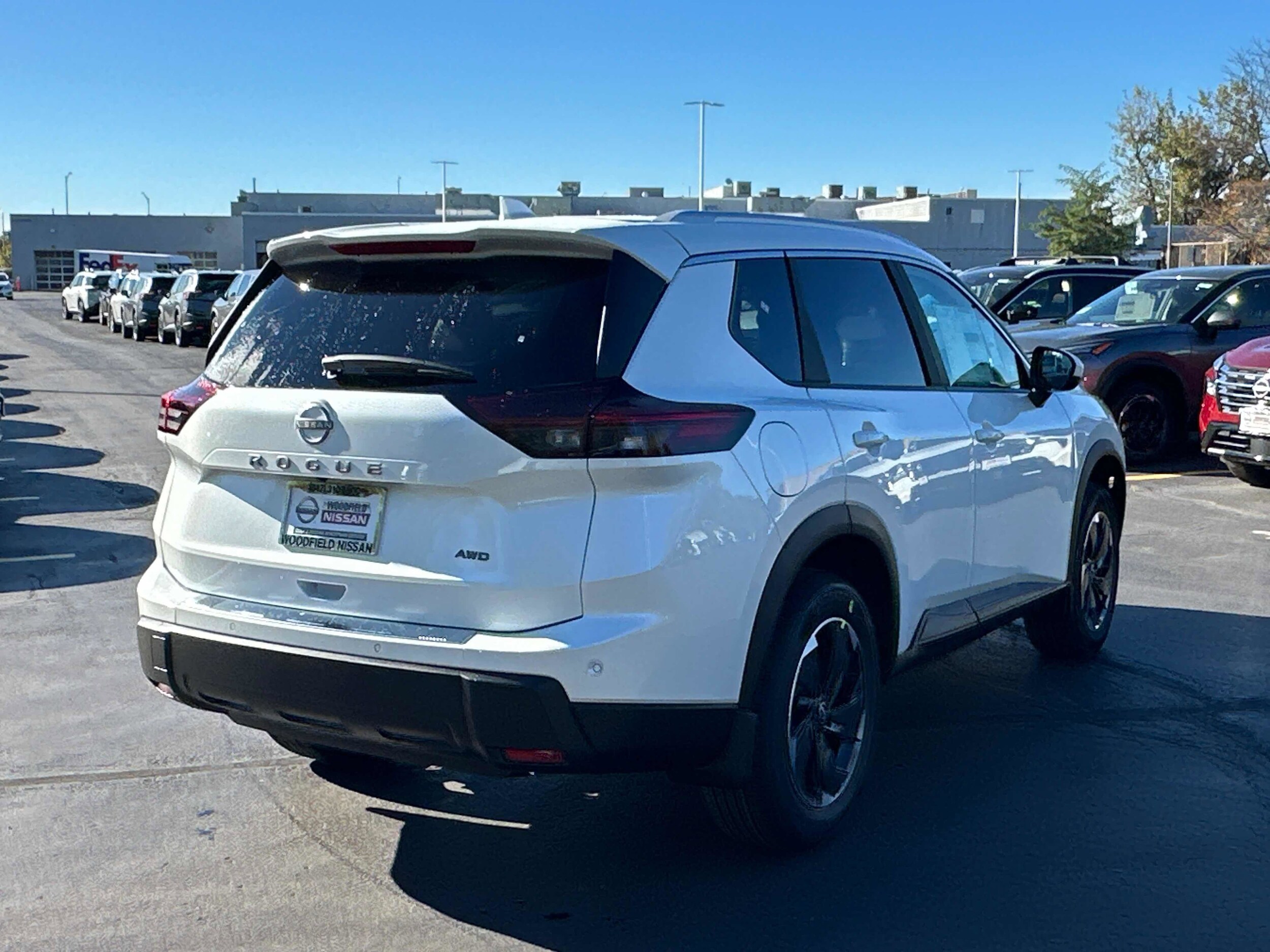 2026 Nissan Rogue SV photo 3