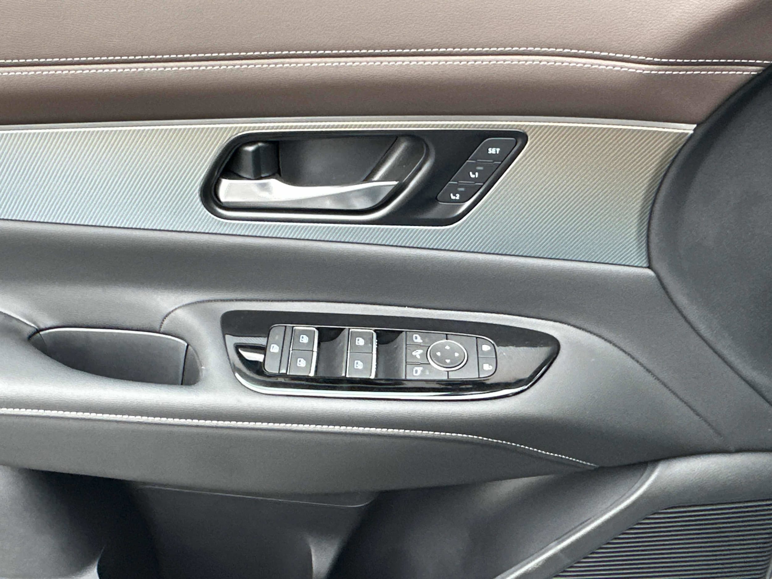 2025 Nissan Murano Platinum - Photo 28