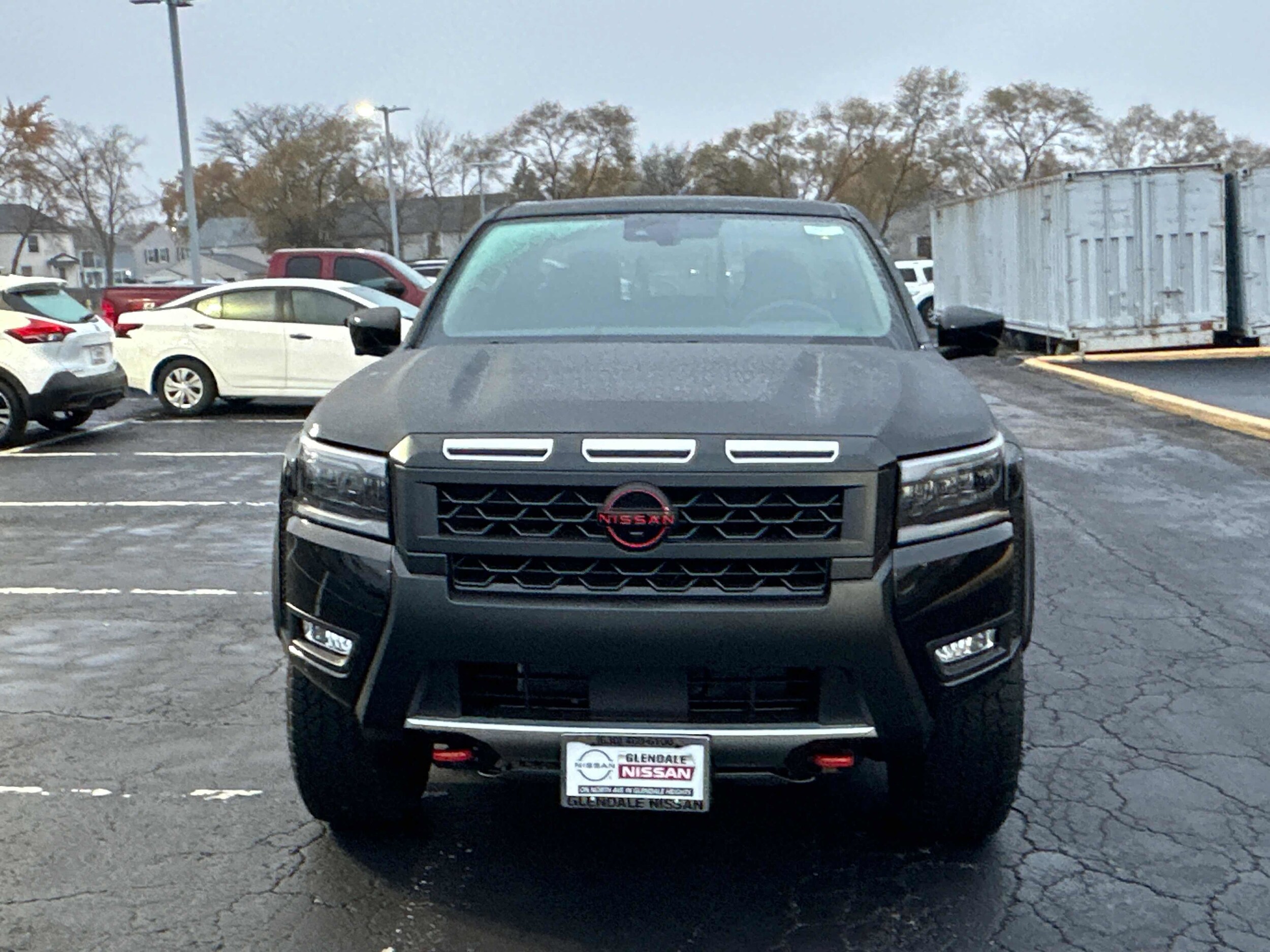 2026 Nissan Frontier PRO-4X Crew Cab photo 2