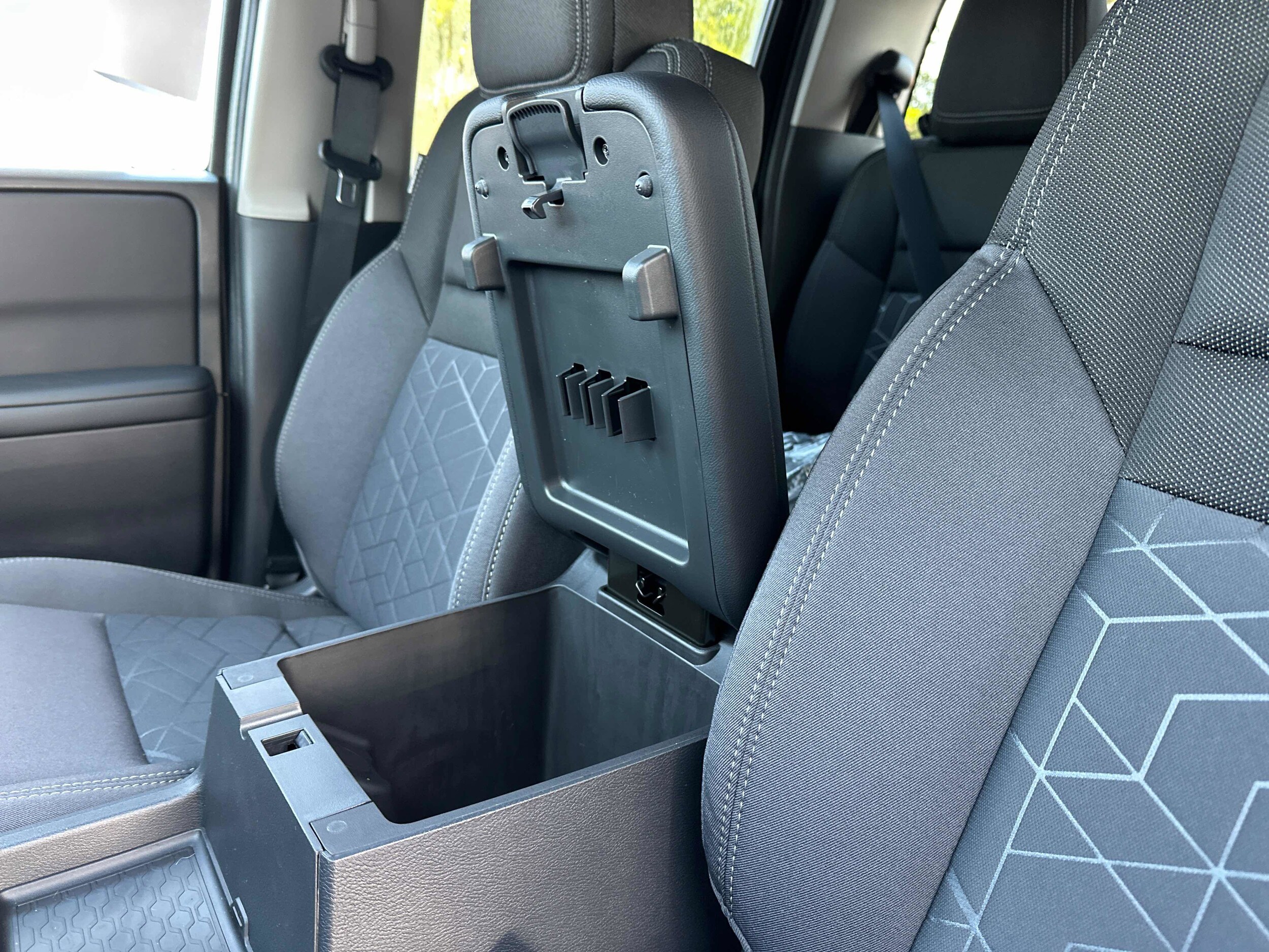 2026 Nissan Frontier SV - Photo 22