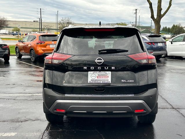 2023 Nissan Rogue SL photo 4