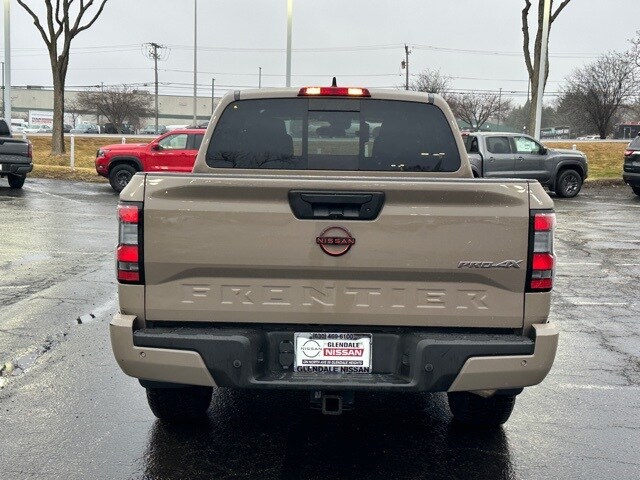2023 Nissan Frontier PRO-4X photo 5