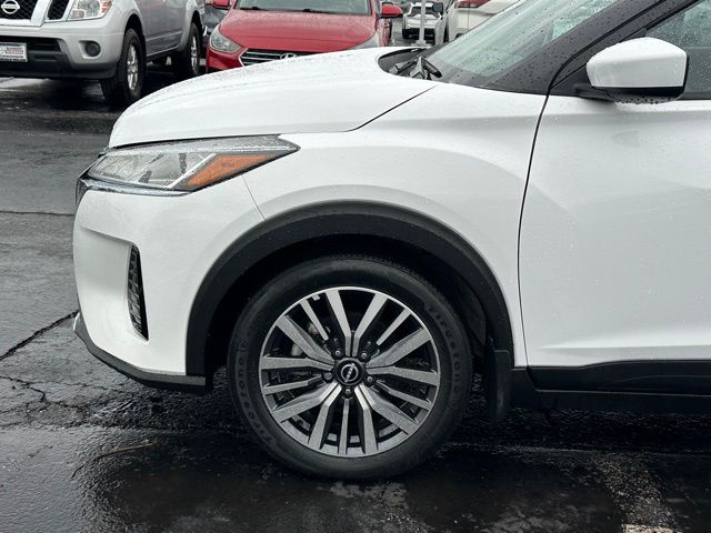 2024 Nissan Kicks SV photo 3