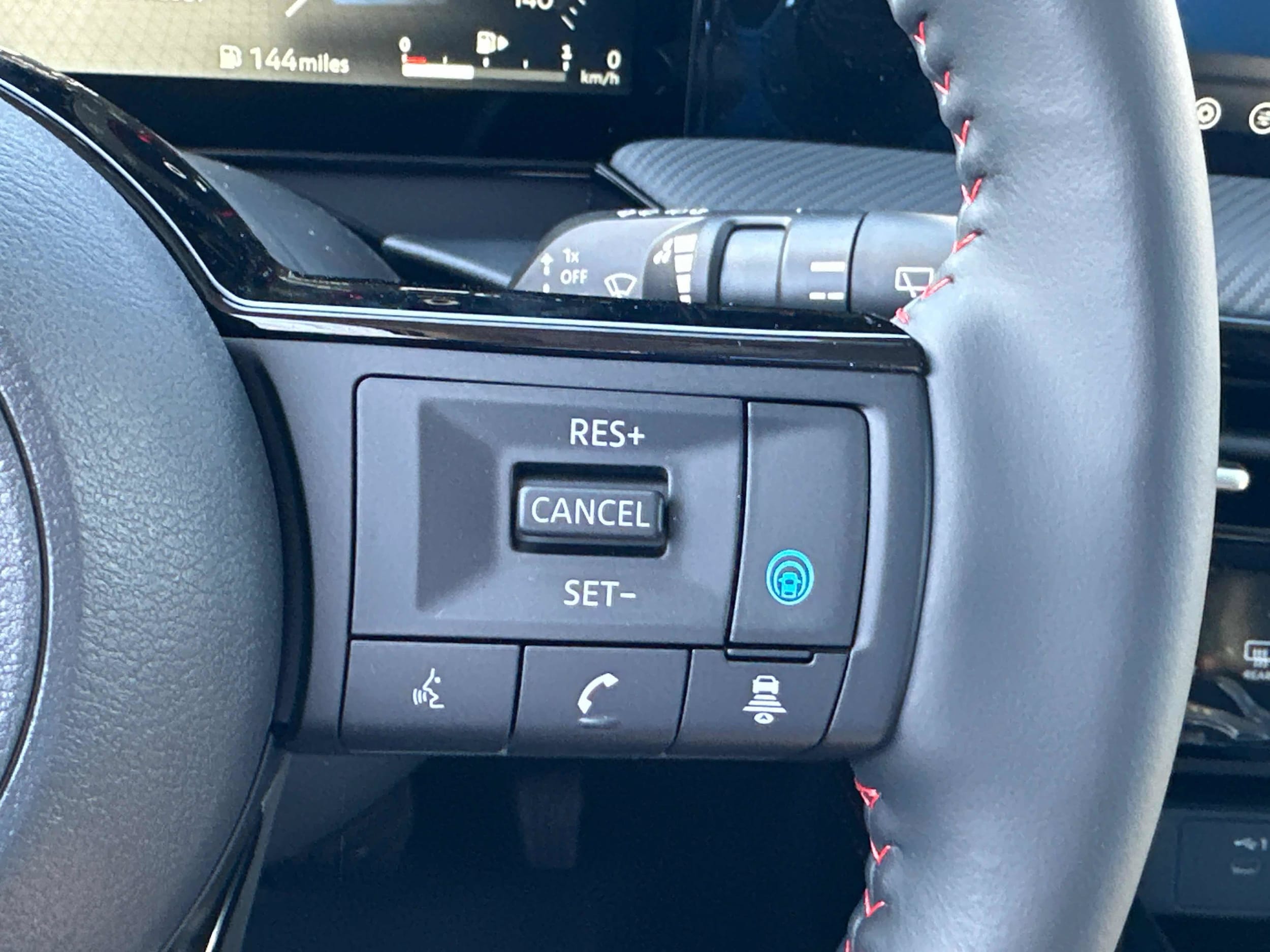 2026 Nissan KICKS SR - Photo 38