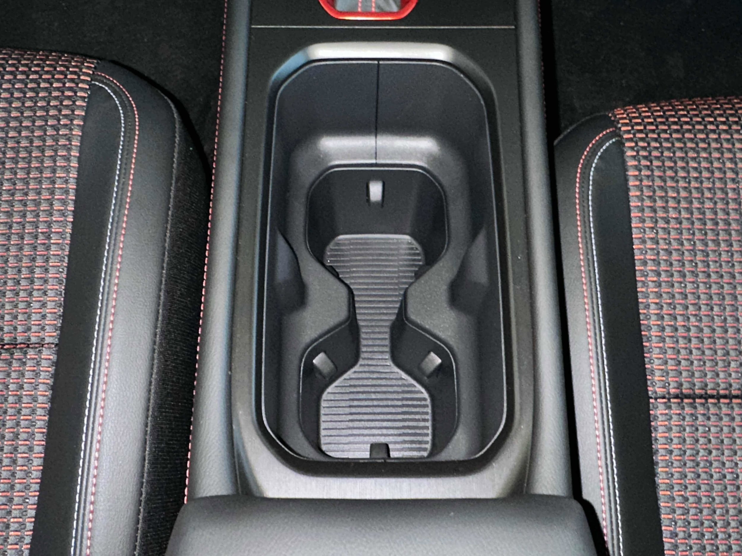 2025 Nissan Kicks SR AWD - Photo 29