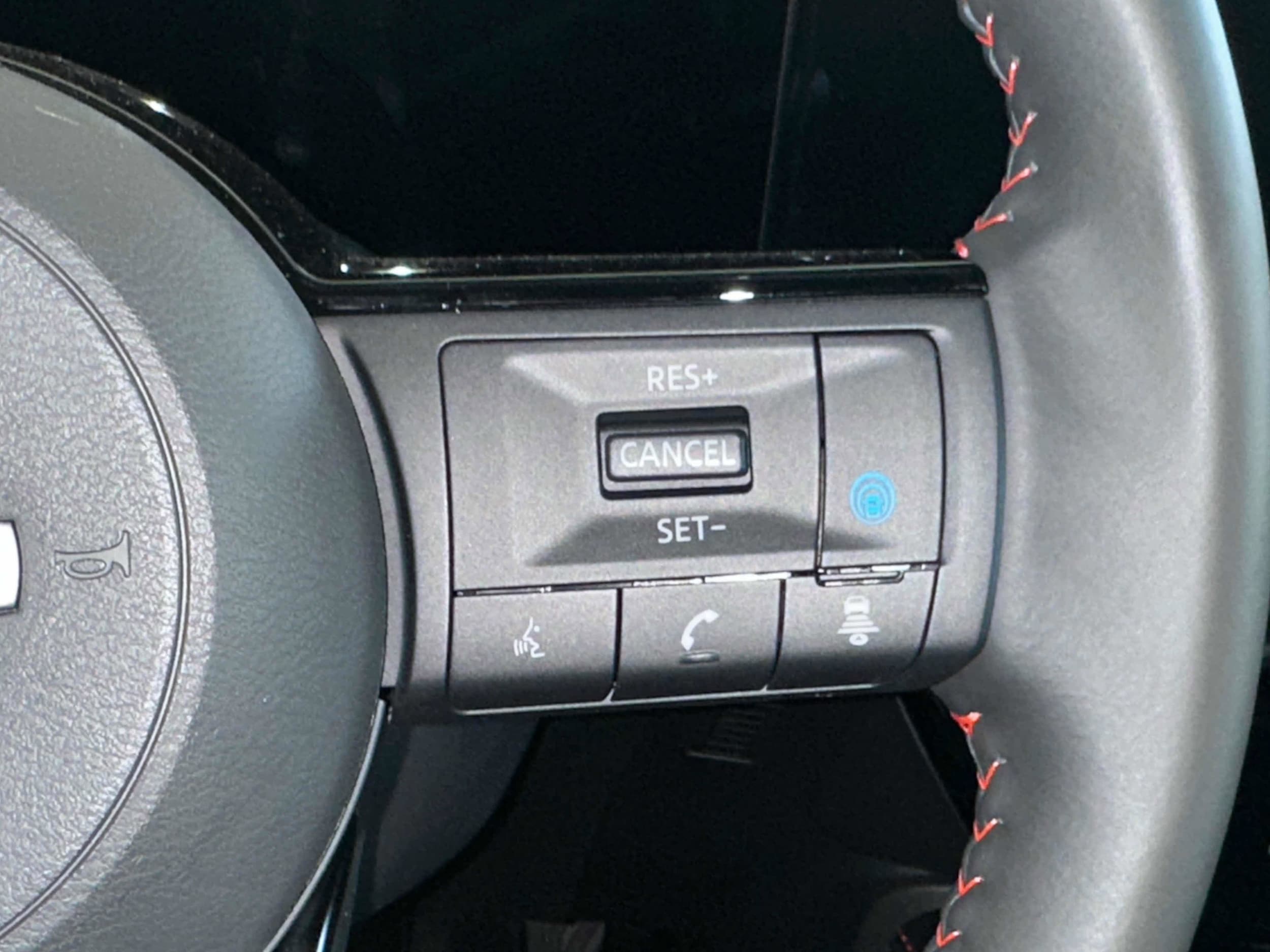 2025 Nissan Kicks SR AWD - Photo 39