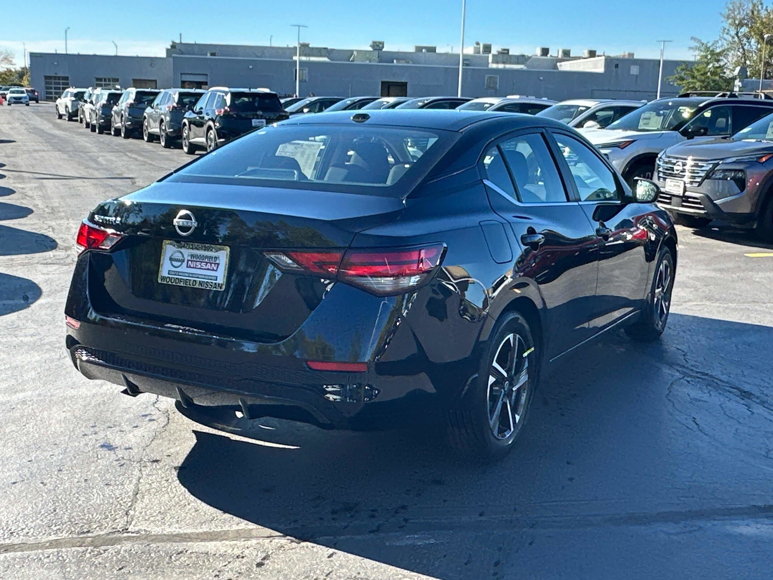 2025 Nissan Sentra SV photo 3