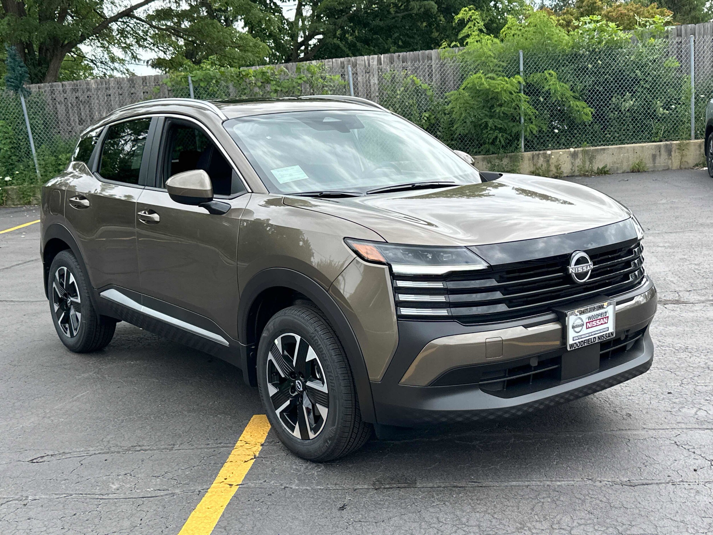 2025 Nissan Kicks SV photo 3