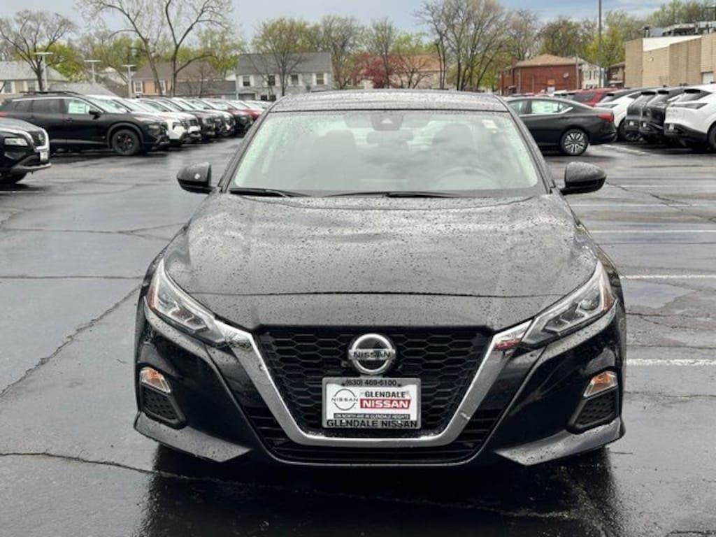 Used 2022 Nissan Altima 2.5 SV Sedan