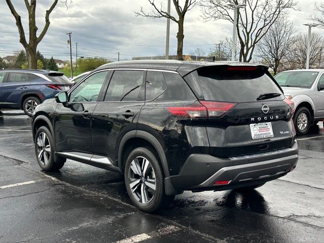 2023 Nissan Rogue SL photo 5