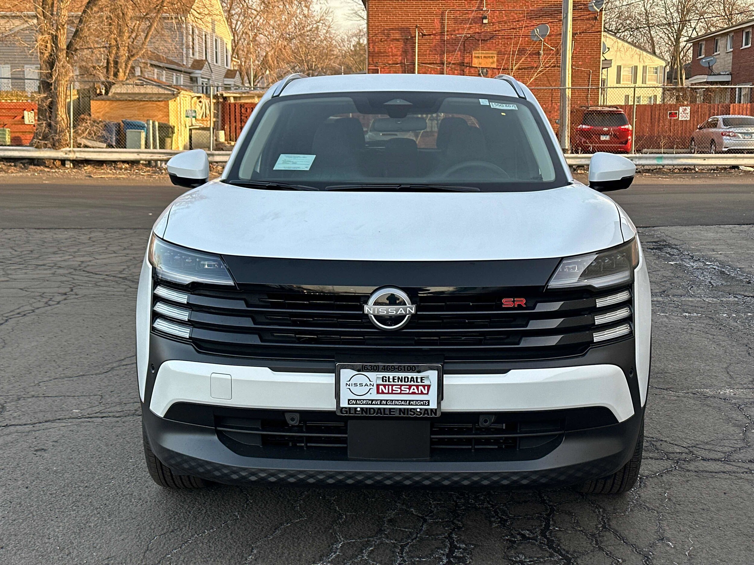 2025 Nissan Kicks SR photo 2