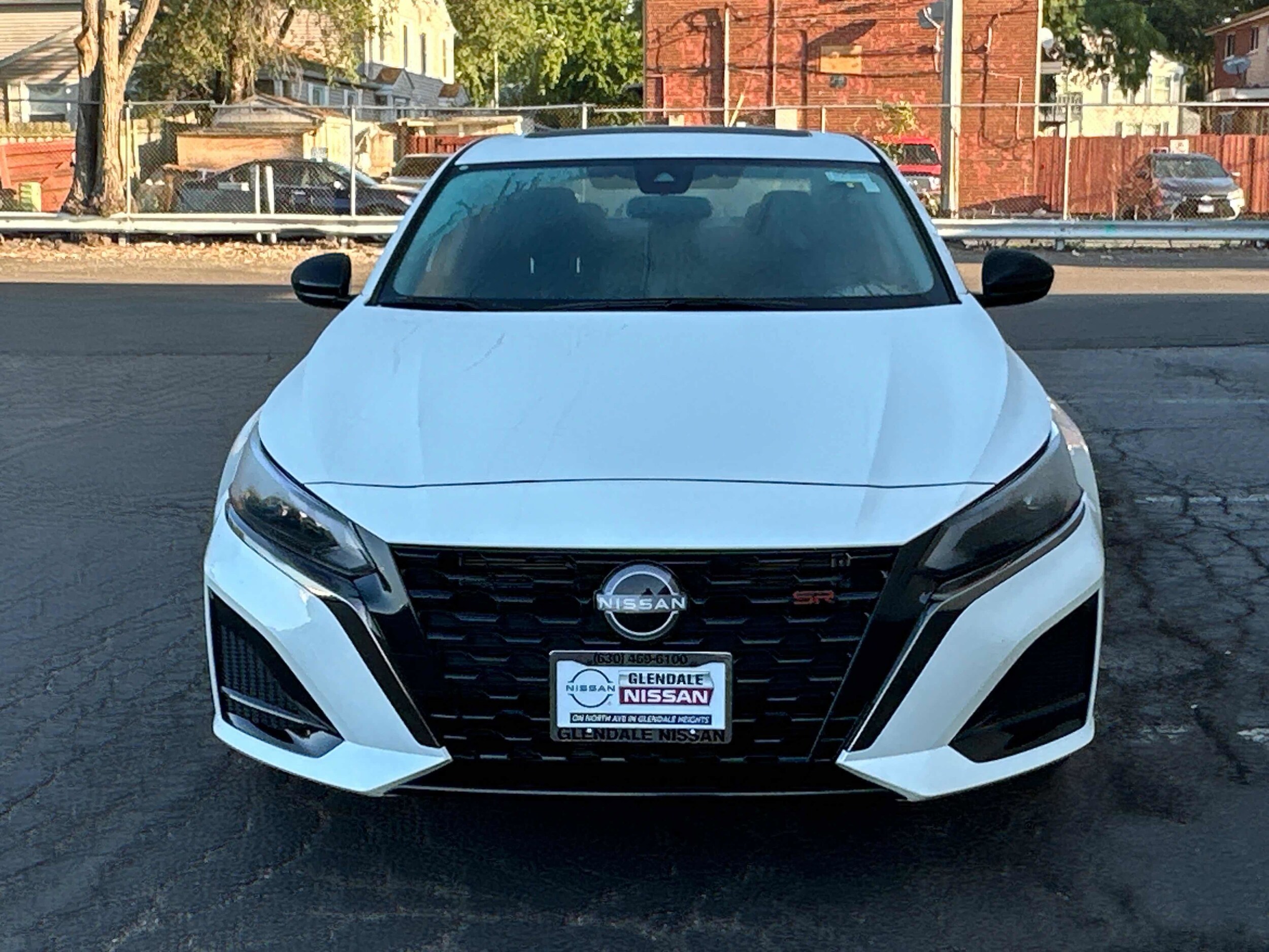 2025 Nissan Altima SR photo 2