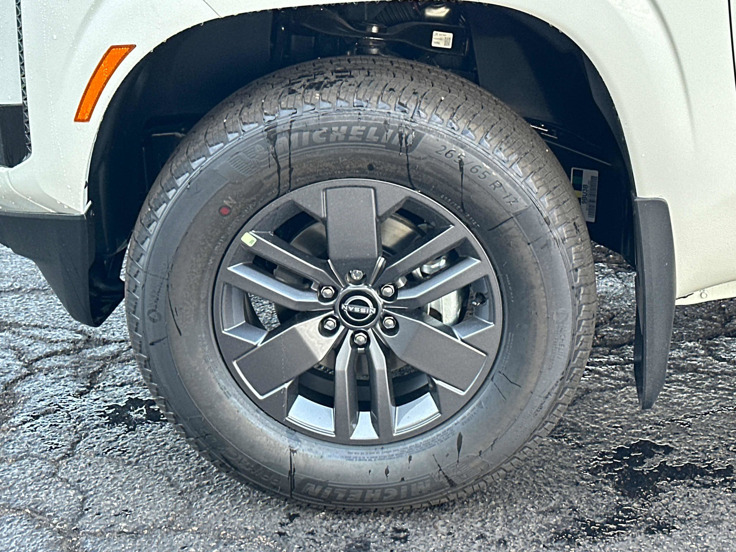 2026 Nissan Frontier SV - Photo 11