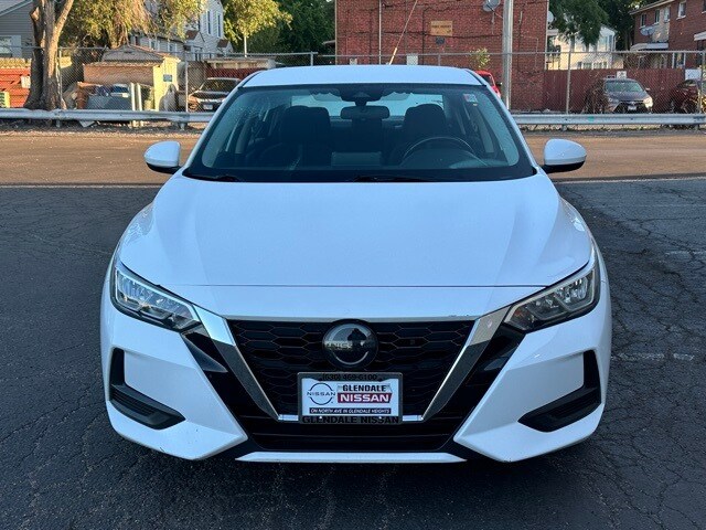 2022 Nissan Sentra SV photo 2