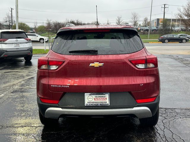 2022 Chevrolet Trailblazer LT photo 4