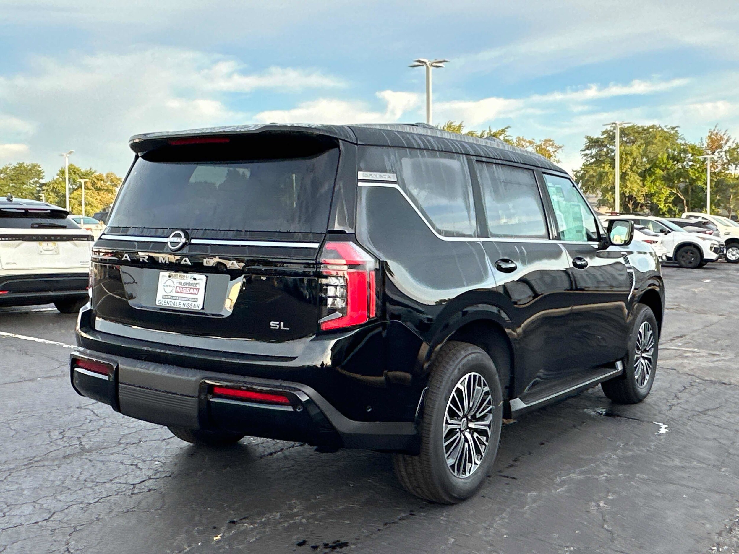 2026 Nissan Armada SL photo 3
