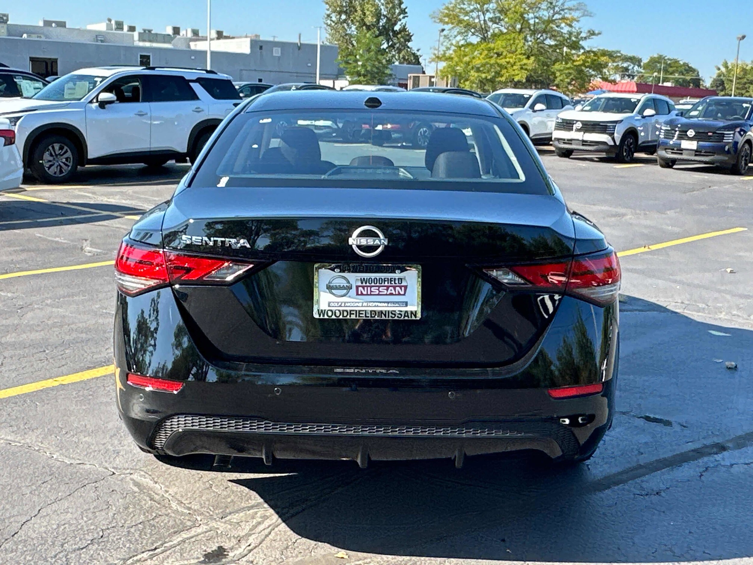 2025 Nissan Sentra SV photo 4