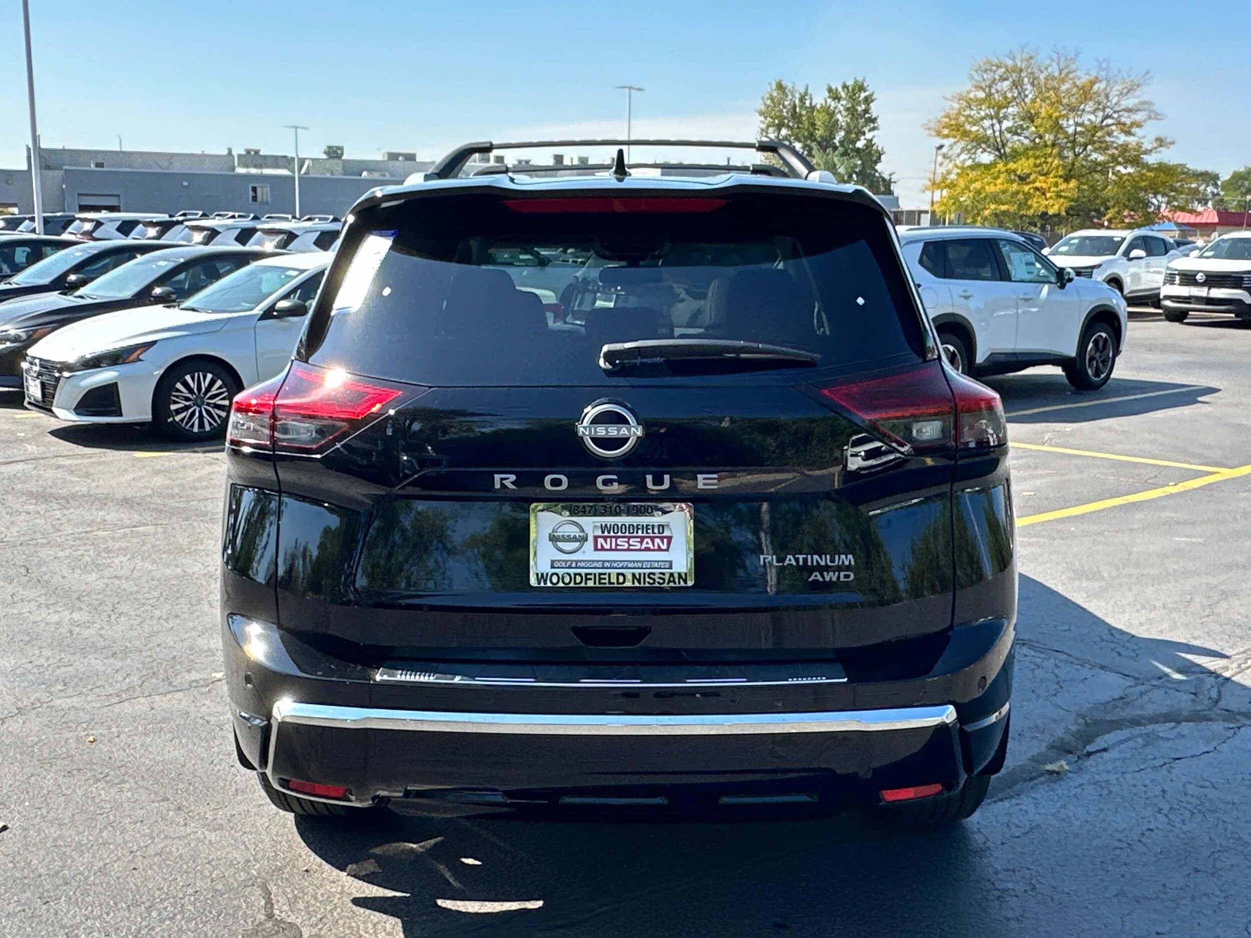 2026 Nissan Rogue Platinum photo 3