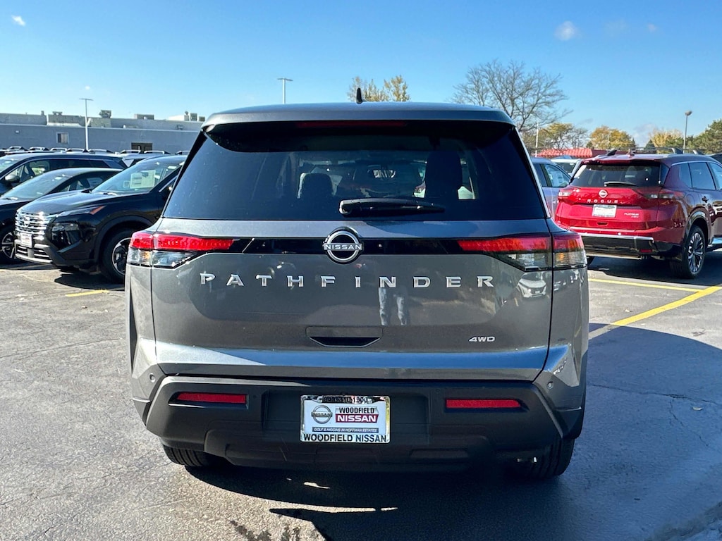 New 2025 Nissan Pathfinder S S 4WD