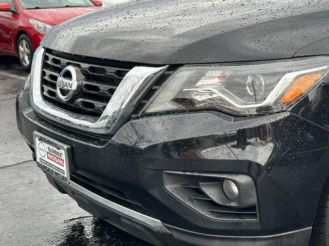 2020 Nissan Pathfinder SV photo 3