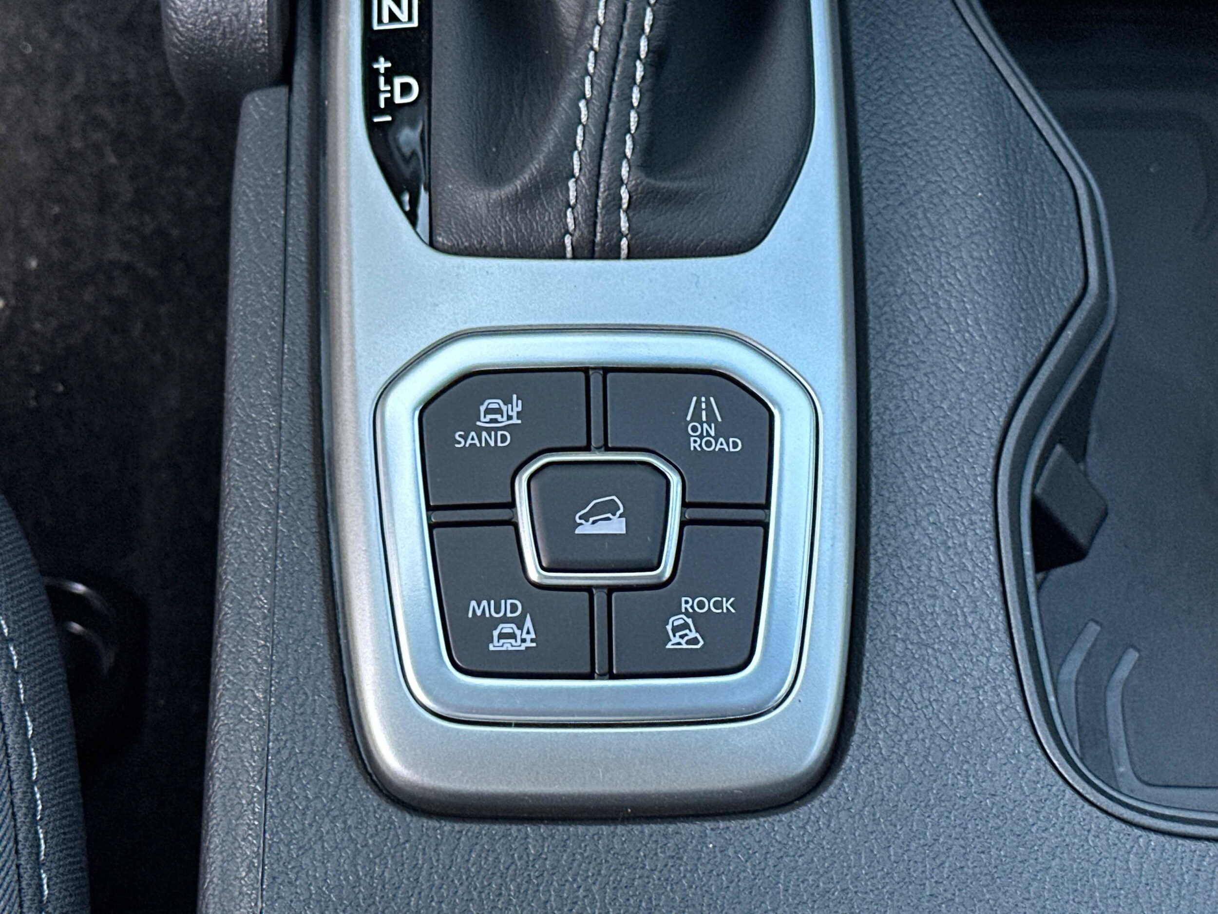2026 Nissan Frontier SV - Photo 34