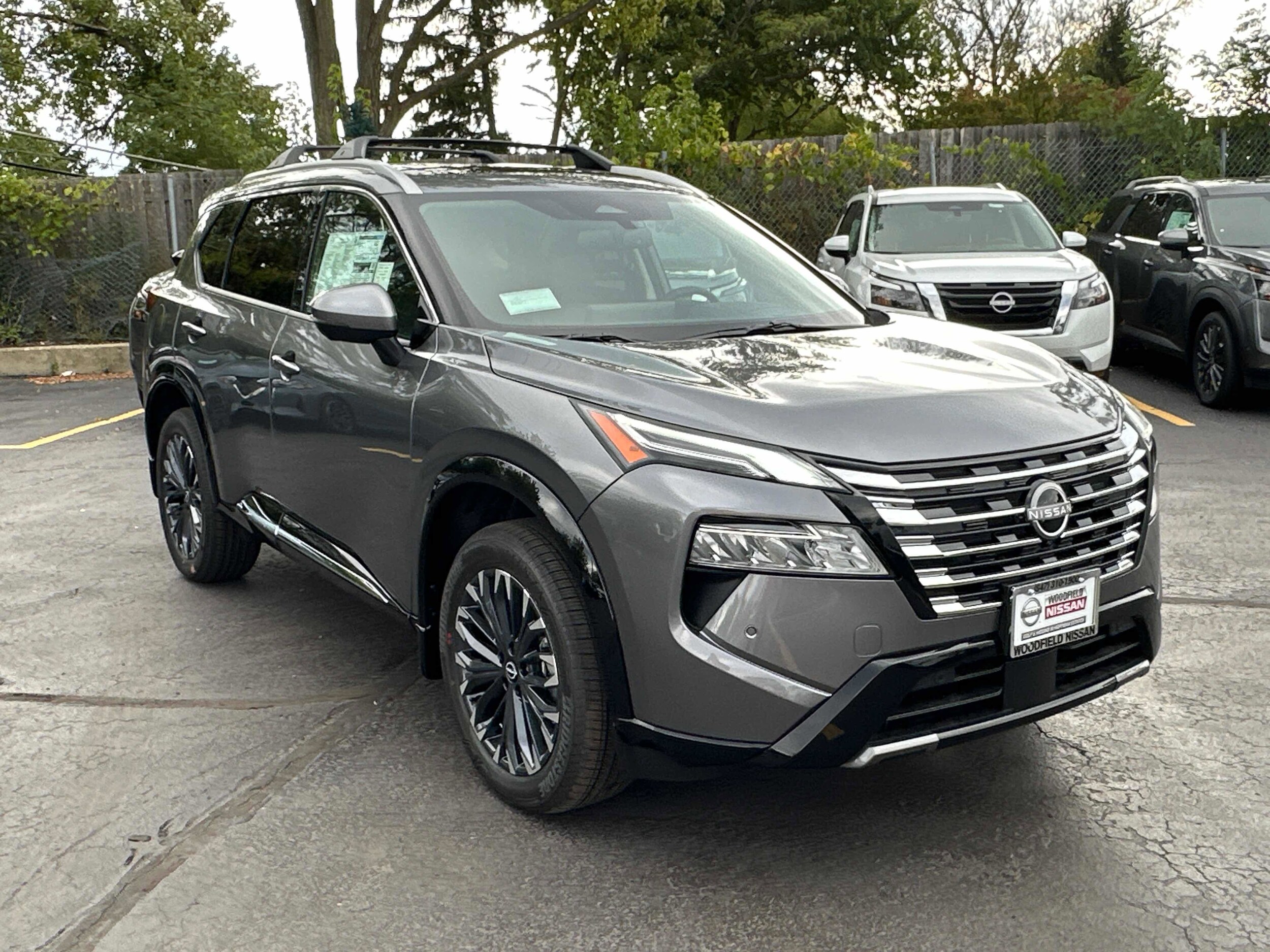 2026 Nissan Rogue Platinum photo 3